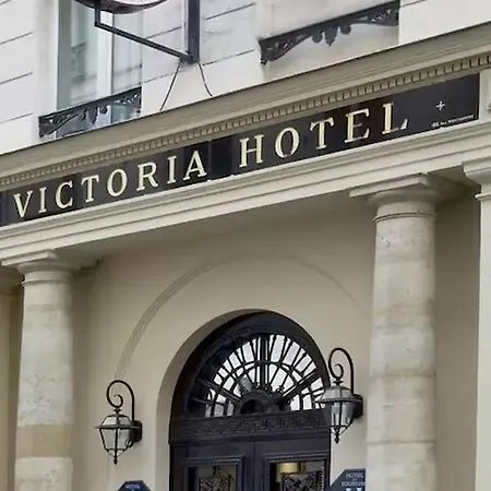 Victoria Hotel 2*