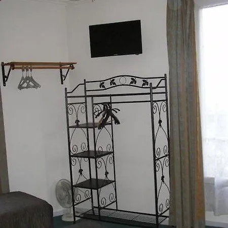 Hotell Victoria 2*
