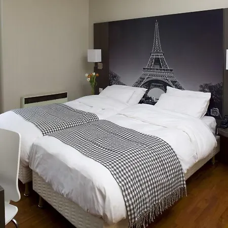 Victoria 2* Paris