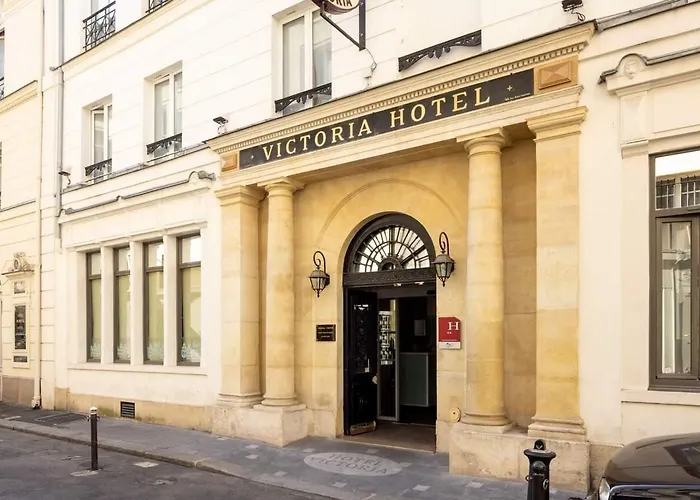 Victoria Paris